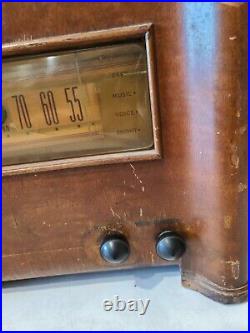 Vintage Emerson Tube Radio and Television Ingraham Wood Case POWERS ON NO SOUND