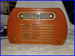 Vintage FADA 652 Temple Tube Radio, Butterscotch Yellow Catalin, Made in USA