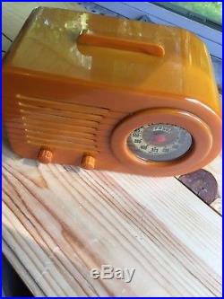 Vintage Fada 1000 Bullet Art Deco Catalin Butterscotch Antique Tube Radio