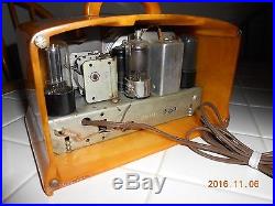 Vintage Fada Radio L-56 Bakelite Catalin 1939 buttersctoch/pumpkin onyx insert
