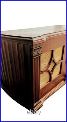 Vintage Firestone Air Chief tube Radio 1930's