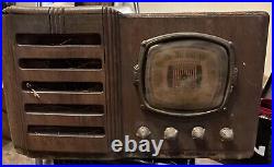 Vintage Firestone air chief AM/SW Tube Radio S7398-3 (display Only)