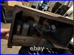 Vintage Firestone air chief AM/SW Tube Radio S7398-3 (display Only)