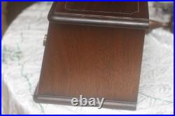 Vintage Freshman Masterpiece Tube Radio No Tubes, unknown Model