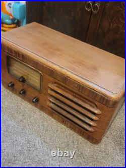Vintage GE F-70 Tube Shortwave Radio