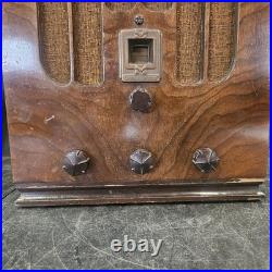 Vintage GE General Electric Model A-53 Tombstone Tube Radio