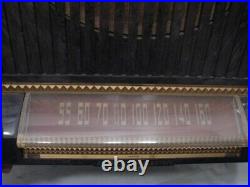 Vintage GE model 422/404 Bakelite Case Tube Table Radio General Electric
