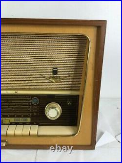 Vintage GRUNDIG 5077 German Tube Radio