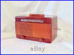 Vintage Garod Catalin Bakelite Radio Commander In Marbled Red And Butterscotch