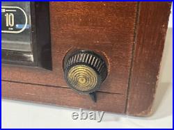 Vintage Ge General Electric Short Wave Am Radio Model-221 Wood Table Tube Radio