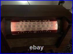 Vintage General Electric BC/SW tube radio Model L-640,1939, push buttons works