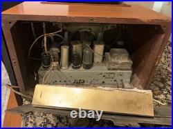 Vintage General Electric BC/SW tube radio Model L-640,1939, push buttons works