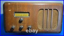 Vintage General Electric GE E-72 Tube Radio Wooden Cabinet 1930s Powers On