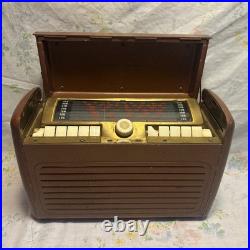 Vintage General Electric GE Model 260 Portable Tube Radio NEEDS WORK (PARTS)