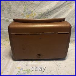 Vintage General Electric GE Model 260 Portable Tube Radio NEEDS WORK (PARTS)