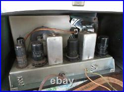 Vintage General Electric Model 123 Tabletop Tube AM Radio Jade GREEN mid century