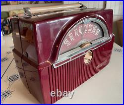 Vintage General Electric Model 610 Tube Radio