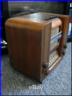 Vintage General Electric Wood Cabinet Tube Radio Model KL-53 1940 Restored