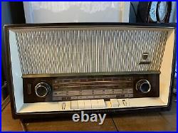Vintage German Grundig Majestic 2220 U Tube Radio