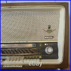 Vintage German Grundig Radio Model 6099
