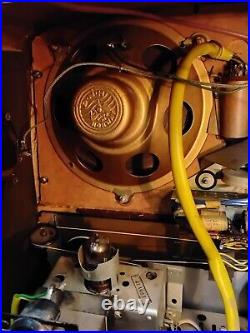 Vintage German Korting 1070 Tube Radio Powers On, Working
