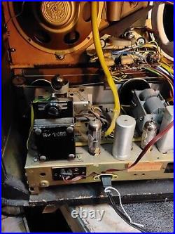 Vintage German Korting 1070 Tube Radio Powers On, Working