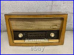 Vintage German Metz 1309 Tube Radio