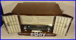 Vintage German Tube Radio SIEMENS SCHATULLE H42 produced 1954