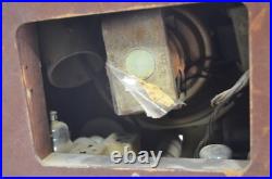 Vintage Gilfillan 6U Tombstone Radio Wood tube Tombstone Radio NON-WORKING