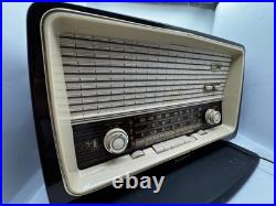 Vintage Graetz Polka 813E Tube Radio Made in Germany AM/FM Shortwave 1950s