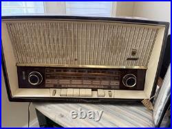 Vintage Grundig Tube Radio FM SW AM Wood Cabinet Mid Centur