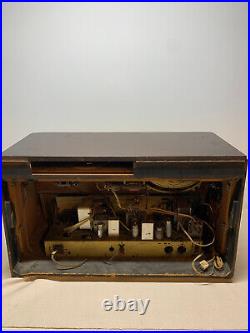 Vintage Grundig Tube Radio & Record Player Rare 3089