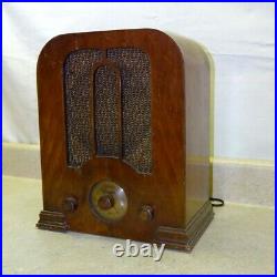 Vintage Grunow Tube Radio, Model 470 Tombstone, Superheterodyne