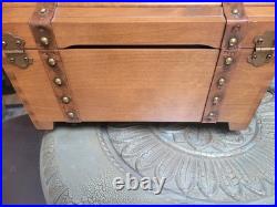 Vintage Guild Tube Radio Buccaneer Pirate Treasure Chest Tube Radio 1965, Works