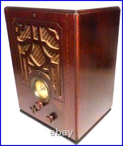 Vintage HALSON TOMBSTONE RADIO 1935's 50 series TUBES LIGHT / SOUND / NO SIGNAL