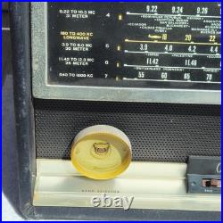 Vintage Hallicrafters World-Wide TW-1000 8-Band Tube Radio Works