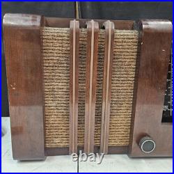 Vintage Imperial Tube Tabletop Radio Shortwave J-49 W Stassfurter Licht