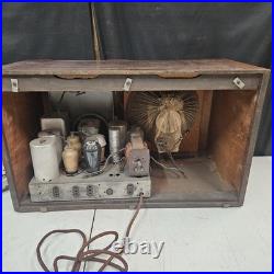 Vintage Imperial Tube Tabletop Radio Shortwave J-49 W Stassfurter Licht