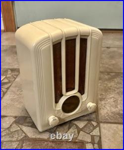 Vintage Ivory Plaskon Emerson Model 108 Miniature Tombstone Radio, Rare