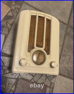 Vintage Ivory Plaskon Emerson Model 108 Miniature Tombstone Radio, Rare