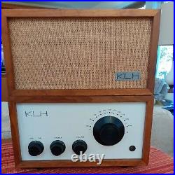 Vintage KLH Model 8 Tube Radio & Speaker Working Looks Great
