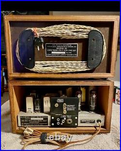 Vintage KLH model EIGHT tube radio withspeaker. Recently serviced, works great