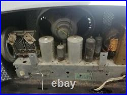 Vintage Kelvinator Model 62K52 Tube Valve Radio