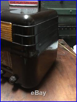 Vintage Kriesler Bakelite Tube Radio Model No 11-7