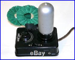 Vintage LOEWE OE333 replica bakelite Radio 3NF 3NFB in working condition