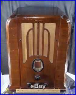 Vintage Large PHILCO 645 Wood Tombstone 7 Tube Radio Works