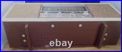 Vintage Lloyd's TM-821A High Fidelity AM/FM Tube Radio