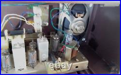 Vintage Lloyd's TM-821A High Fidelity AM/FM Tube Radio