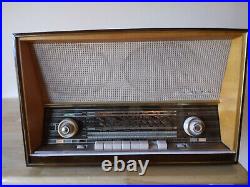 Vintage Luxury German Saba Villingen Wildbad 125 Tube Radio