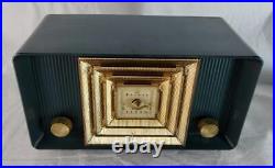Vintage MCM TEAL Bulova Fidelity Model 300 Table Top Tube Radio withGold Grille